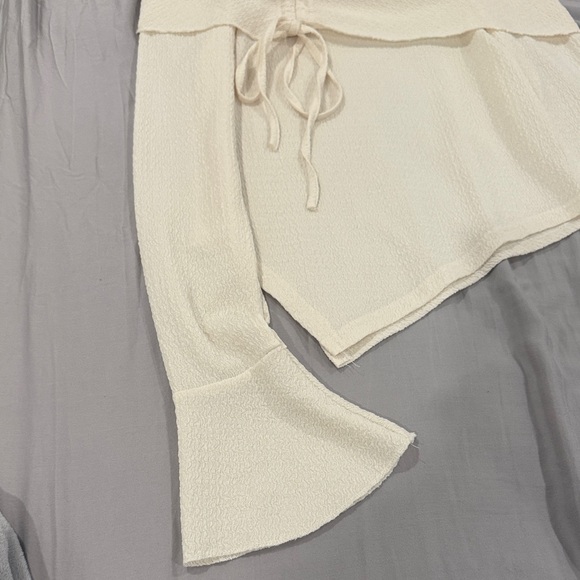 Shoulder Cream Top with Tie Detail - Picture 2 of 2